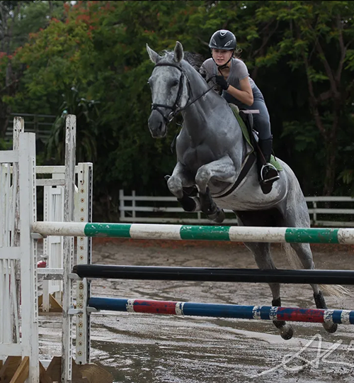 Kara Swider and Kissed by A Saint.  Photo courtesy of Alicia Kidd Photography